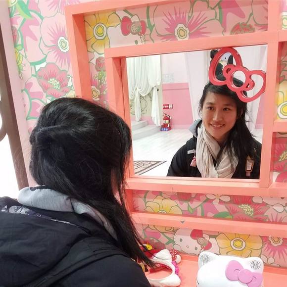 Meet your Posher, Diane - Picture 1 of 1